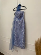 Load image into Gallery viewer, Vestido midi encaje plumbago
