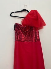 Load image into Gallery viewer, Vestido largo rosa con rojo moño tulle

