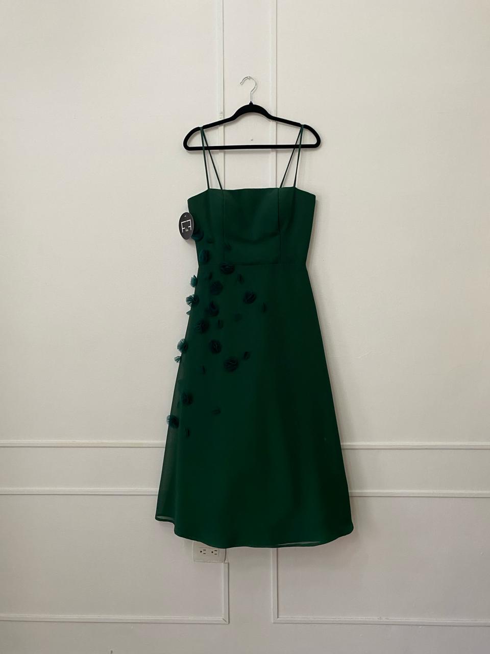 Vestido midi verde + florecitas tul 3D